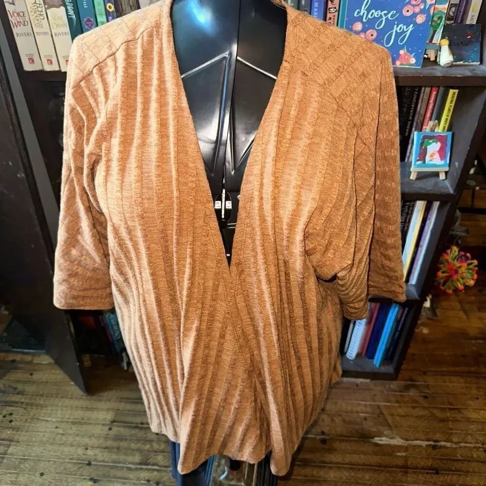 Lularoe goldenrod ribbed cozy drape M kimono